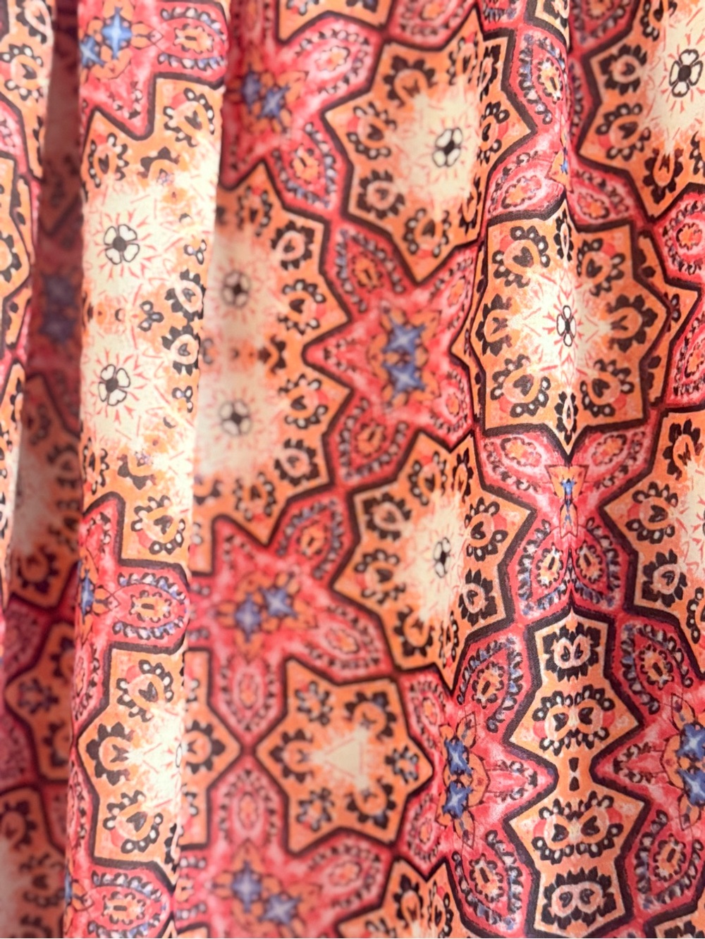 π Vince Camuto Pink Printed Peasant Tunic - Picture 4 of 8